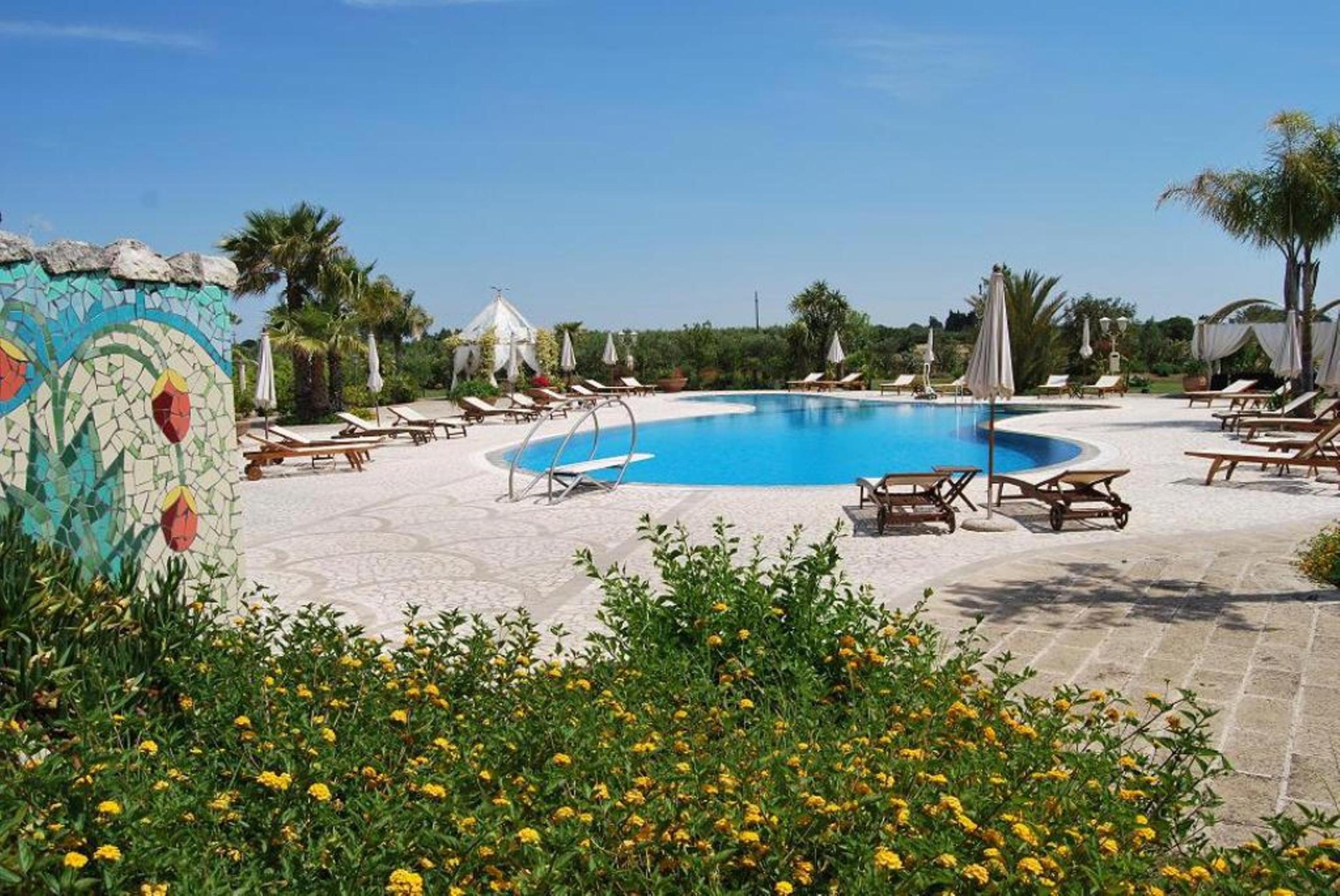 Sangiorgio Resort & Spa 쿠트로피아노 외부 사진